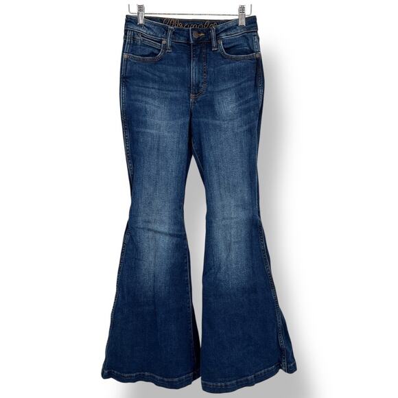 Wrangler Women's Blue Flare Jeans - Picture 3 of 12
